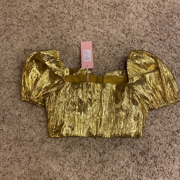 Collective The Label gold crop top - Picture 3 of 7